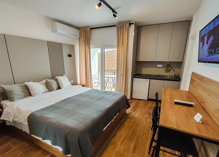 Apartments Lavo